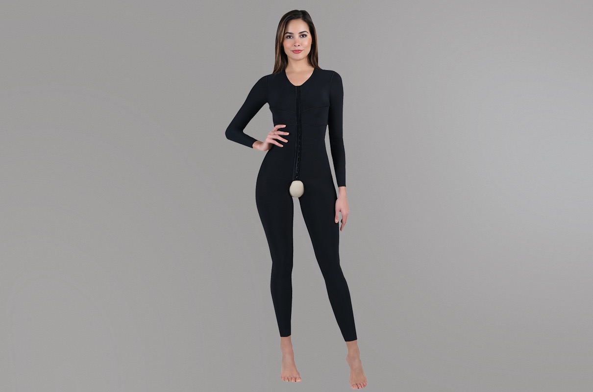 تصویر گن فول بادی تا مچ پا برند INVO - نمای 4